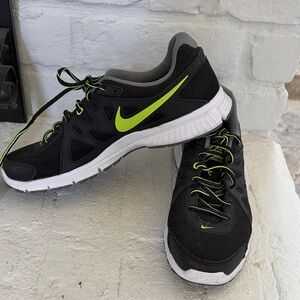 Nike Men's Black and Neon Green Athletic Shoes